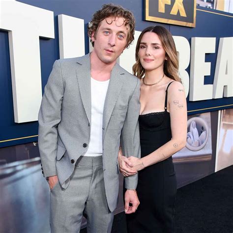 Jeremy Allen White And Addison Timlin Dealt With。